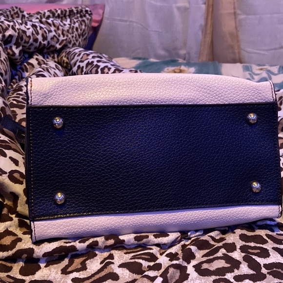 Nine West Satchel/Handbag - Picture 3 of 6